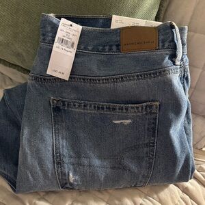 American Eagle Outfitters Woman’s Light Blue Mom Jeans